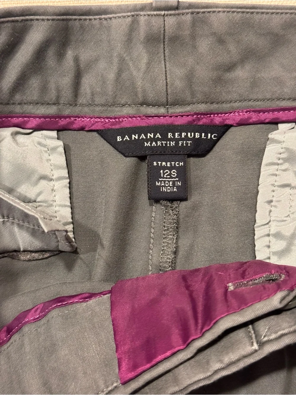 Banana Republic Martin Fit Gray Stretch Trouser Pants Size 12 Short Ankle